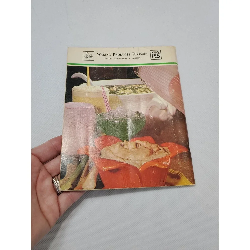 1968 Waring 8 Push Button Blender Cookbook W/ Some Instructions 60+ Page Booklet